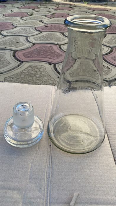 Колба (графин) стеклянная коническая