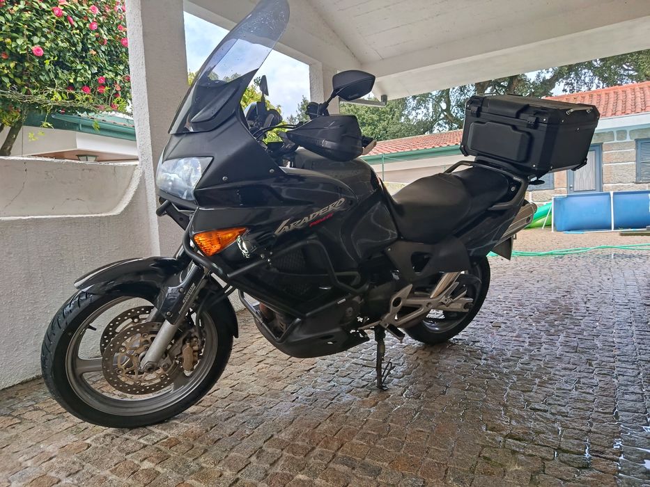 Vendo Varadero 1000  impecável
