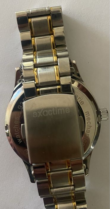 Relógio automático EXACTIME