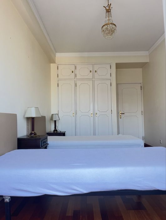 Apartamento T3 Lumiar - Garagem - METRO