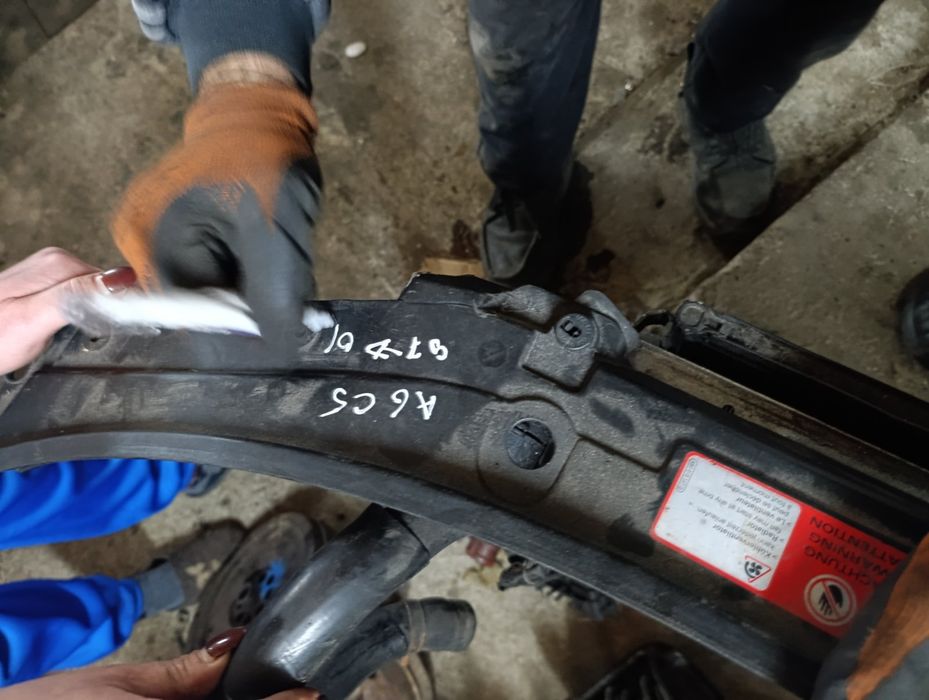 Телевізори Audi A4B6,A6C5