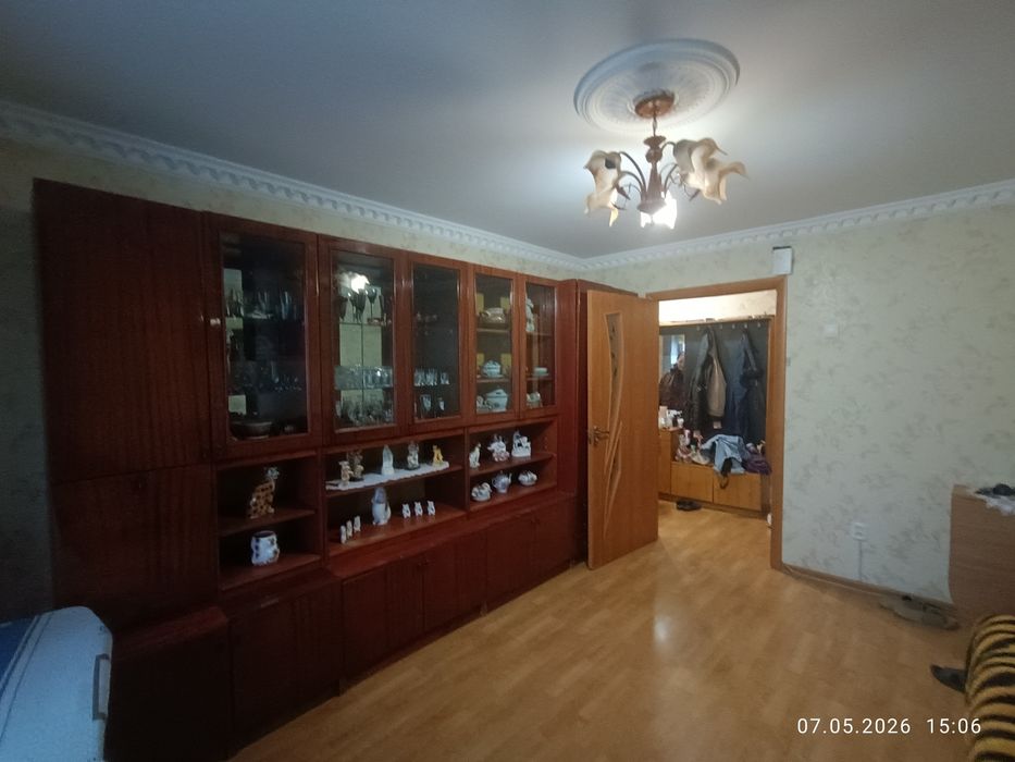 Продаж ДВО кімн. Квартири  3/5