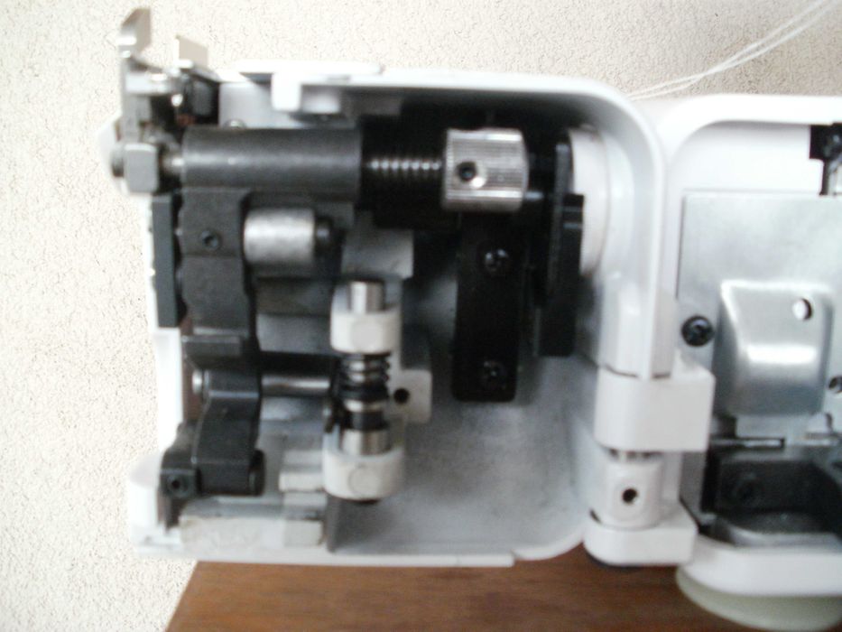 Maszyna do szycia Overlock MEDION MD 16600