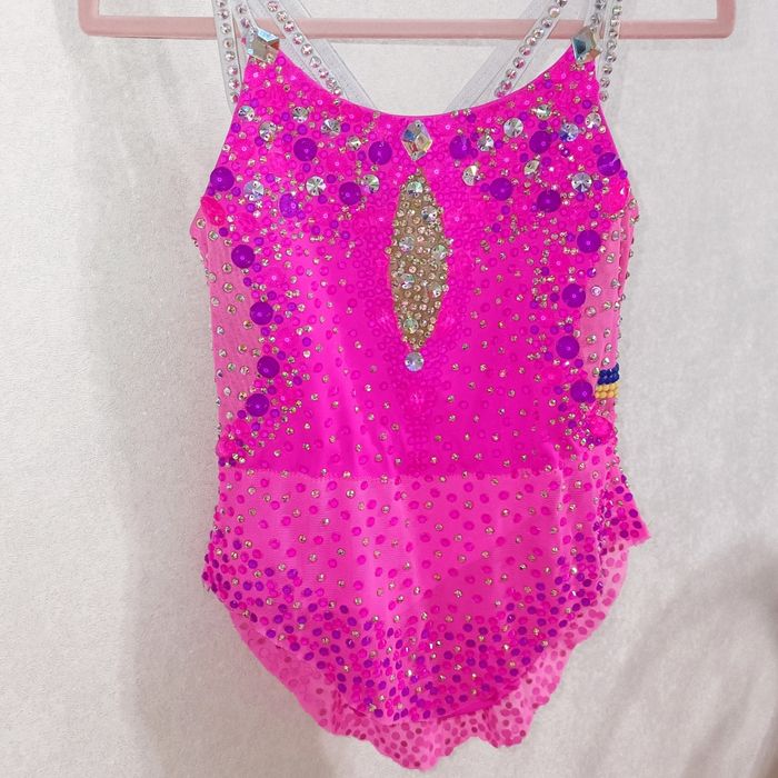 Прокат купальників для художньої гімнастики