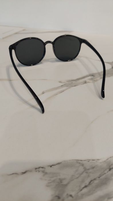 Okulary przeciwsłoneczne czarne nowe