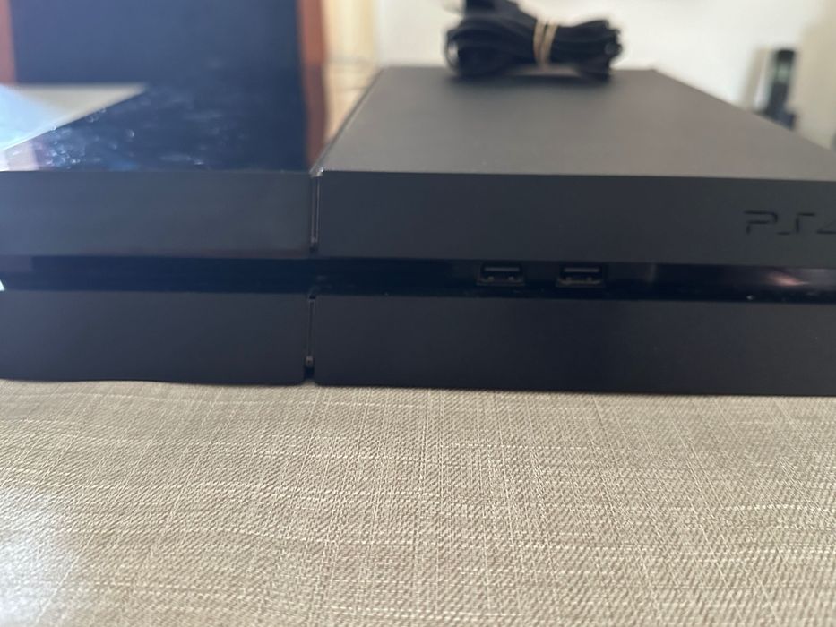 Playstation 4 Preta 500GB
