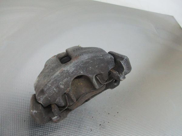 Pinça travão / maxila de travão frente direita AUDI A4 (8E2, B6)