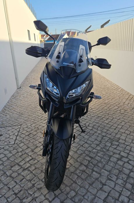 Cawazaki versys 650, de 2020, com 15200km,  6000€