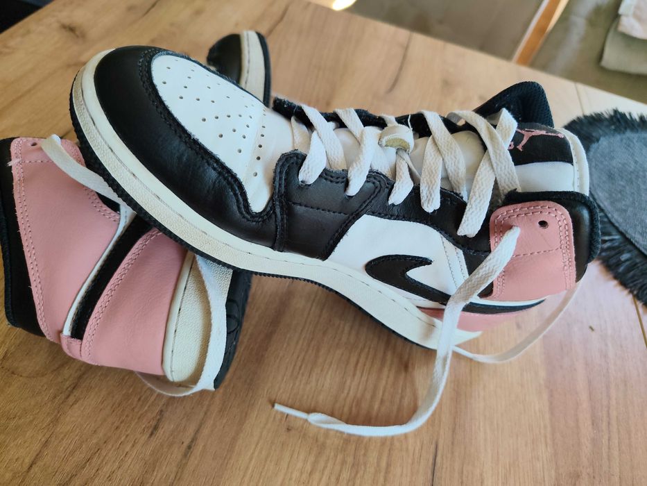 Buty Nike Jordan 1 Mid