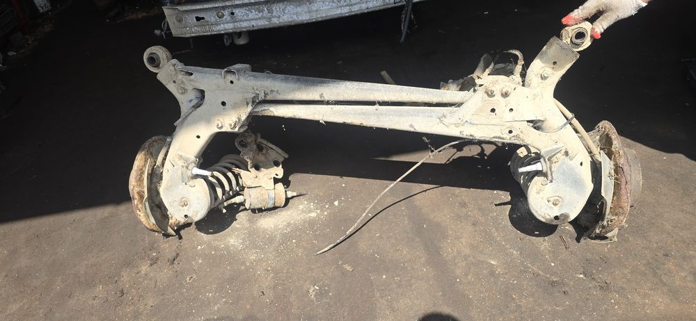 Tylna belka zawieszenia  Volvo 850      2, 0
