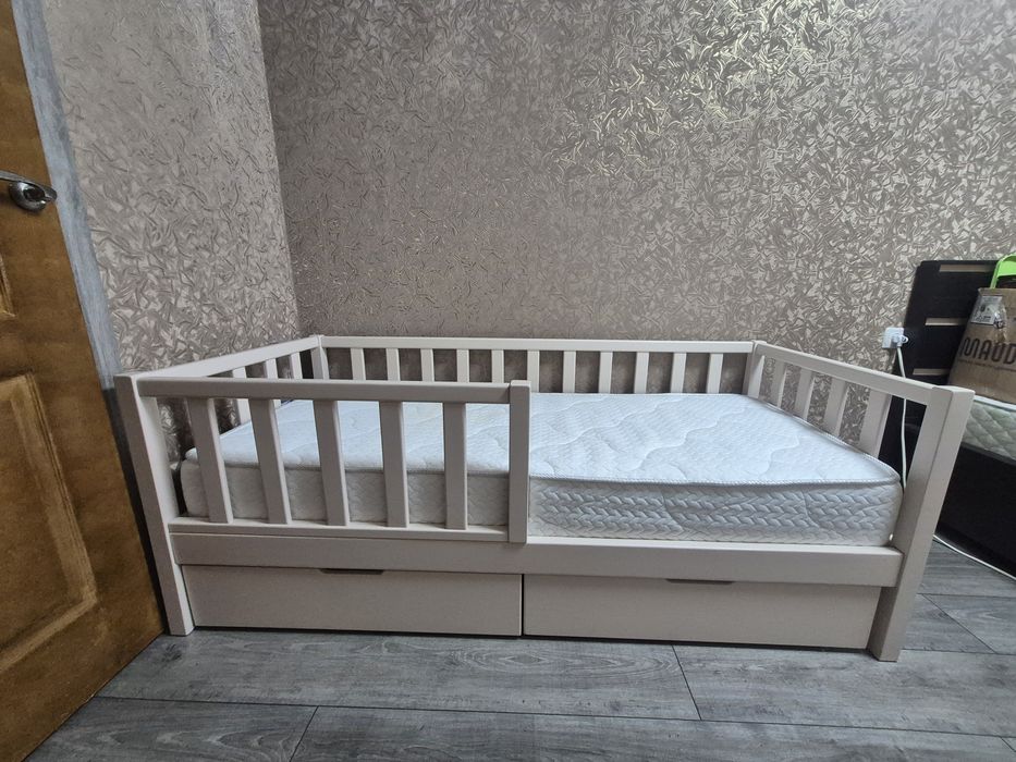 Детская кровать из дерева 180×80