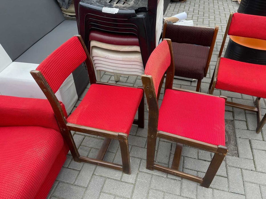 Krzesła Czerwone z oparciem, Meble PRL