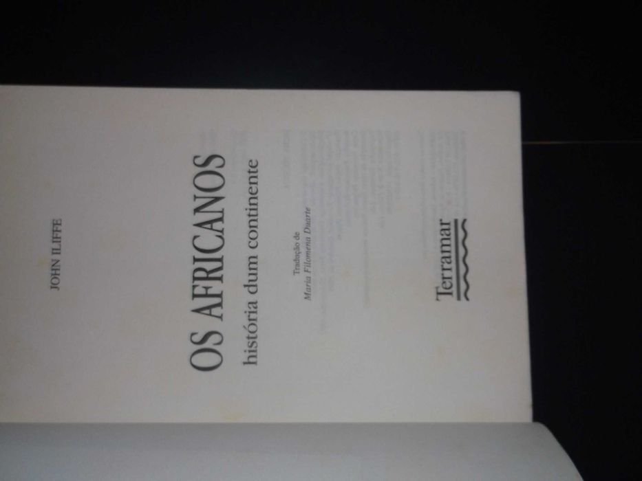 Iliffe (John); Africans: A History of a Continent64740034120706121