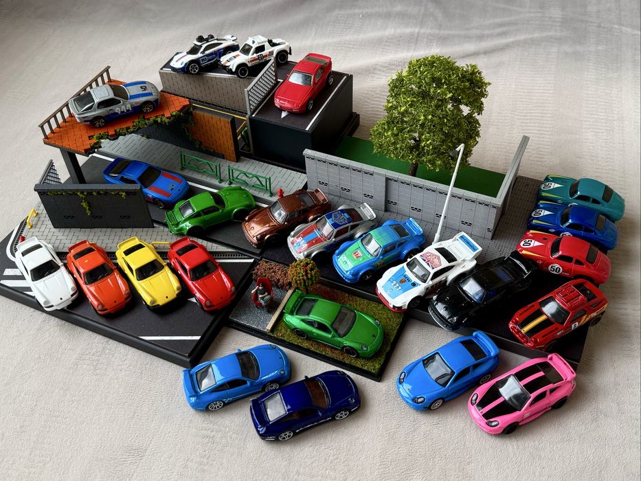 Hot Wheels Porsche, Audi, BMW, Mercedes, Aston, Pontiac, Volvo, Fiat