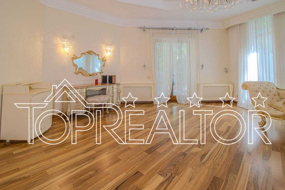 Елітний будинок у к.м. Park House з 13-метровим басейном
