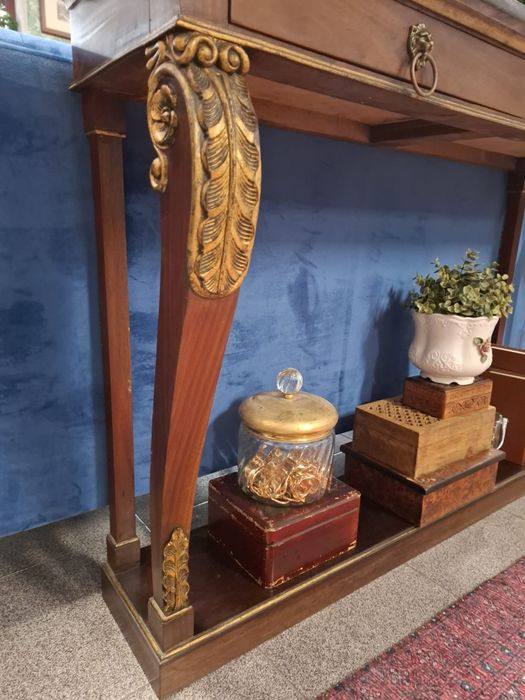 Consola Estilo Império em Madeira com Douramentos.