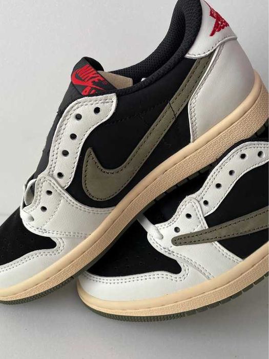 Jordan 1 Retro Low OG SP Travis Scott Olive R.42