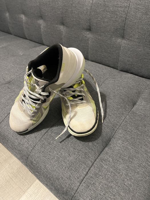 Nike Kyrie Erving edition