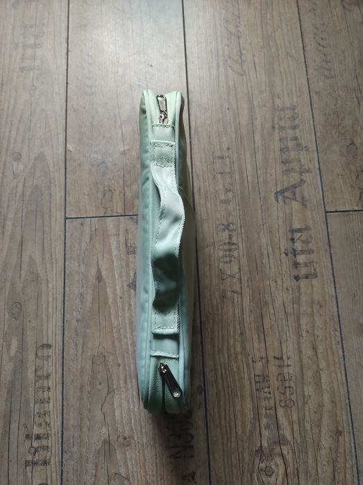 Etui, pokrowiec na tablet, laptop 10'