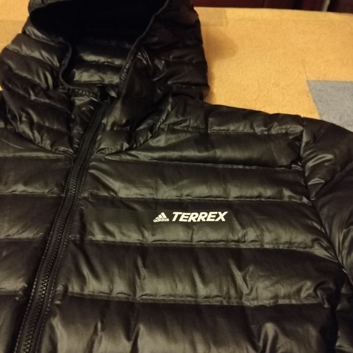 Жіноча куртка  мікро пуховик Adidas terex розмір L