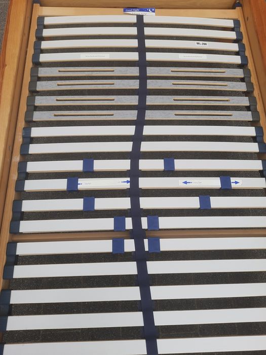 Łóżko sosnowe 90 × 200