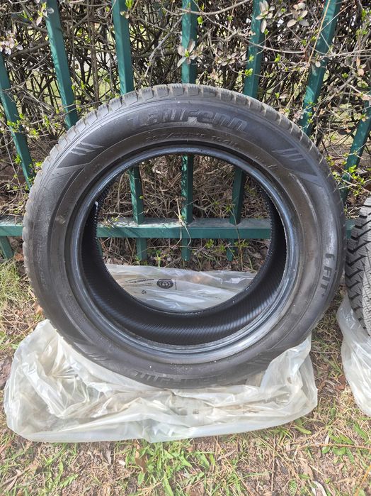 Opony zimowe Laufenn 235/55 R18