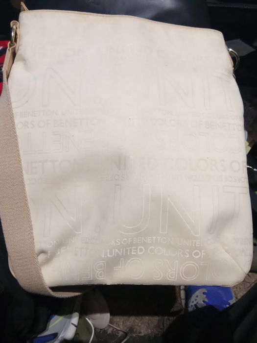 Carteira de senhora linia oy9  United colors of Benetton since 1965