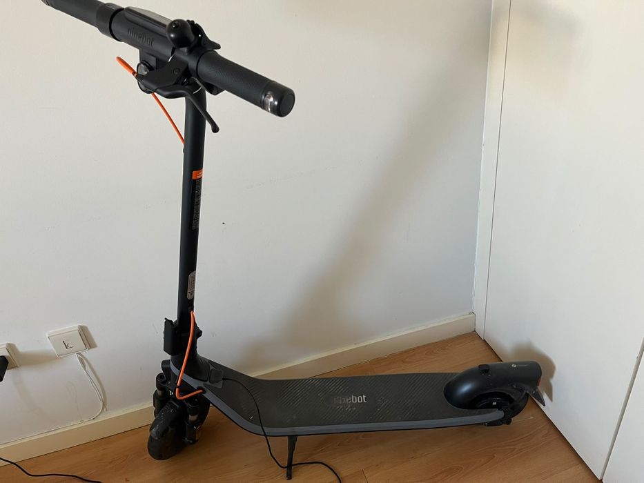 Vendo trotinete eléctrica 25 km/h