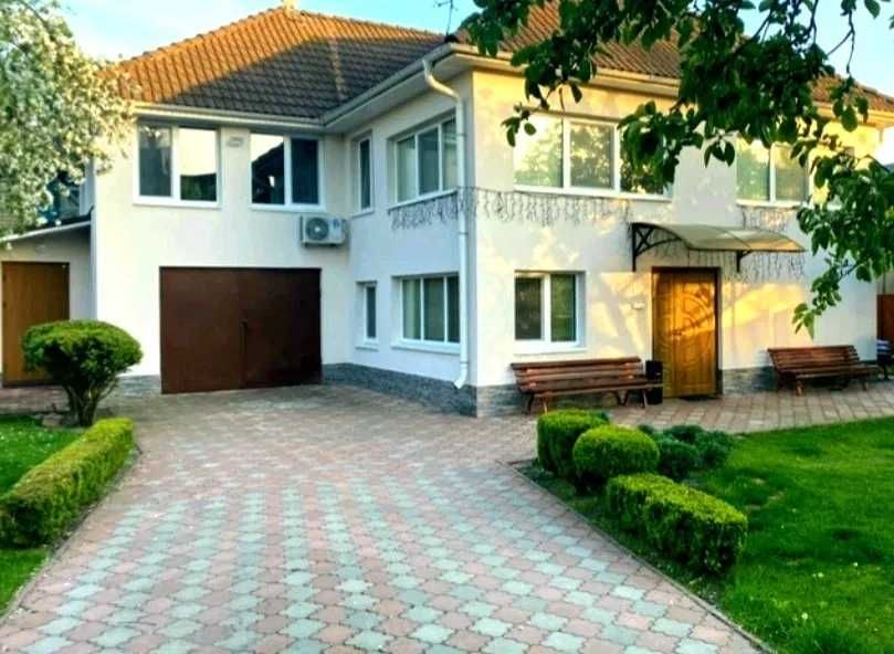 Подобова оренда будинку 220 кв.м. Сауна, більярд. Русанівські сади.