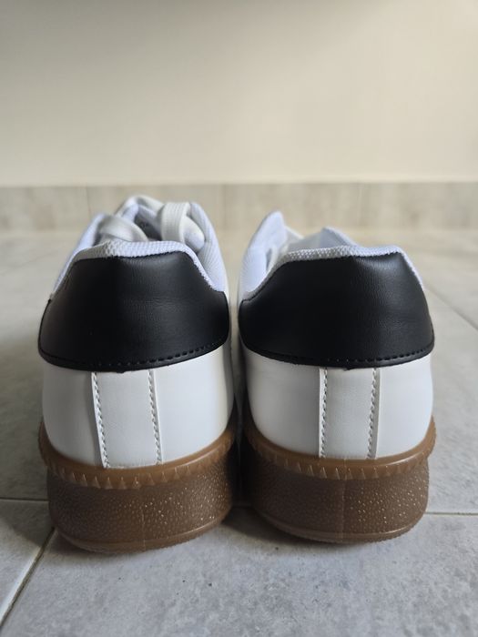 Ténis Brancos Retro Estilo Samba/Palermo