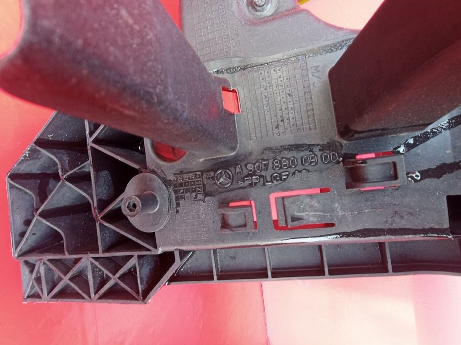 Установонча панель Спринтер 907 передня Sprinter W907 телевізор