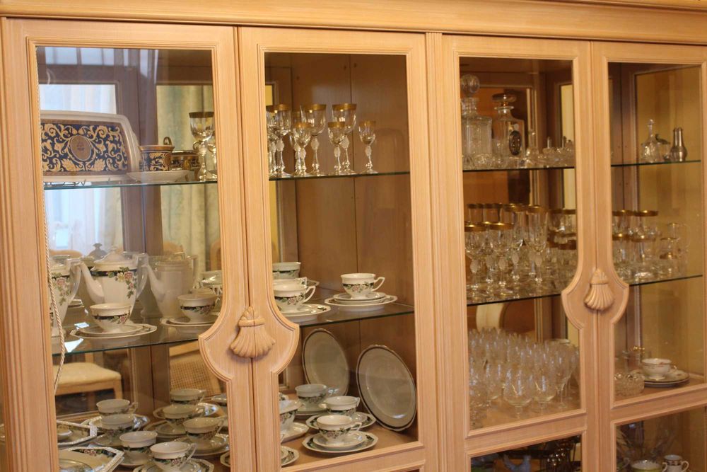 Witryna jesion przecierany drewno 215x45x190 cm