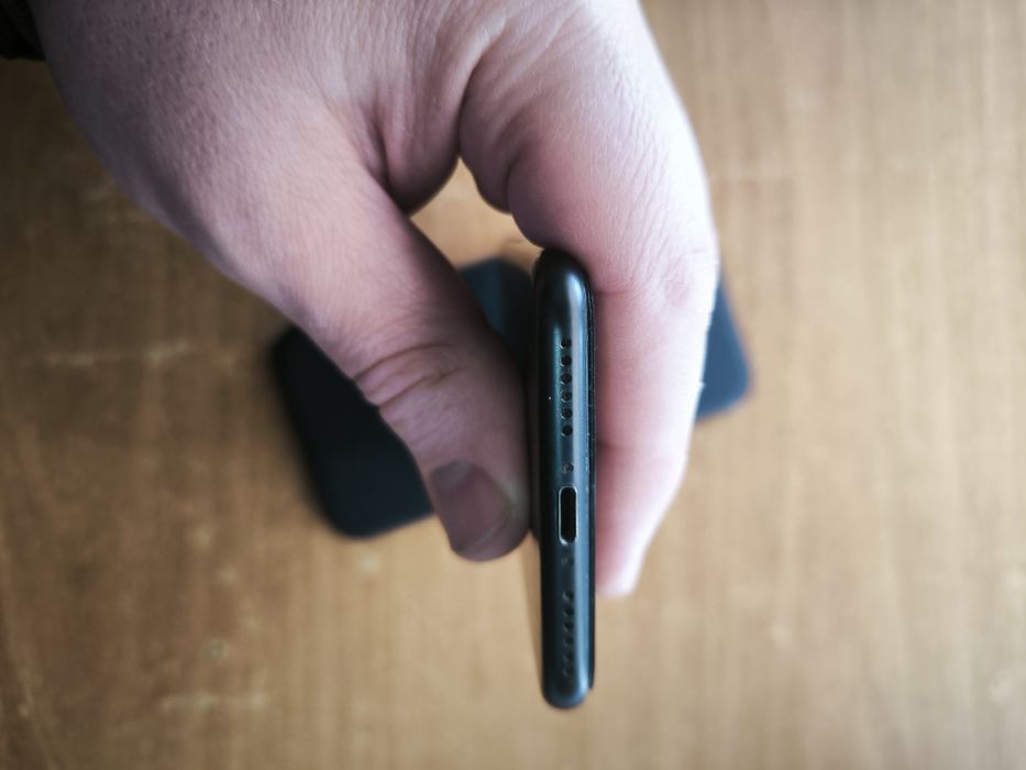 iPhone 7 32gb. Гарний стан.