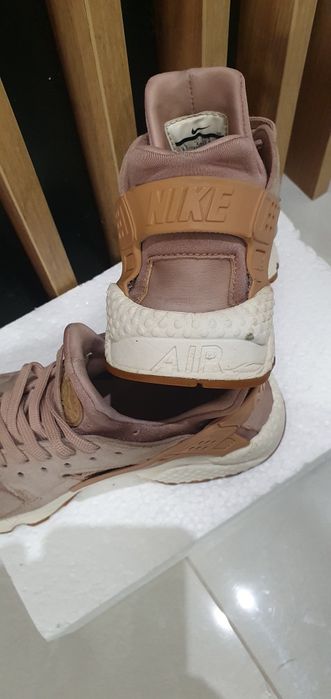 Buty damskie Nike Air 37,5