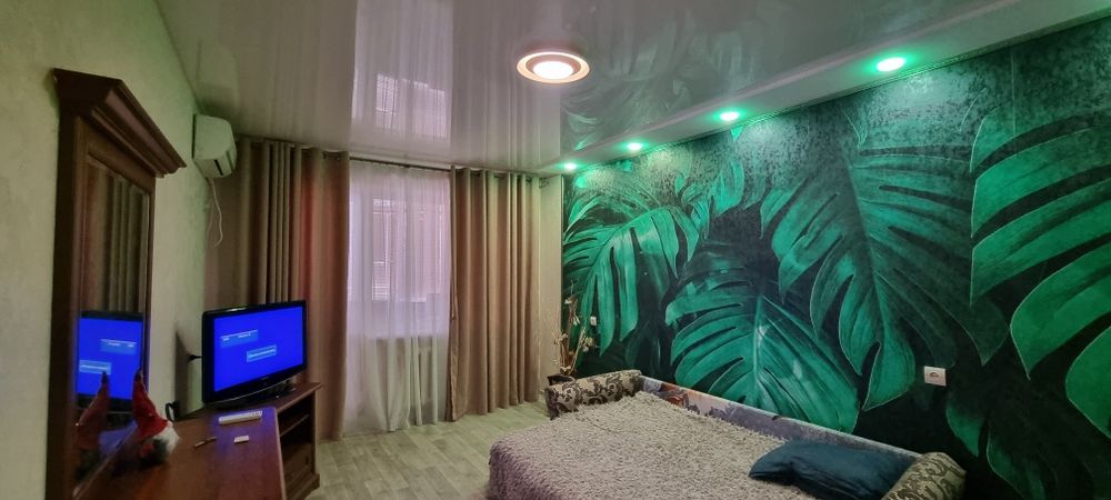 Оренда квартиру на Таврійсткому . Третій поверх .