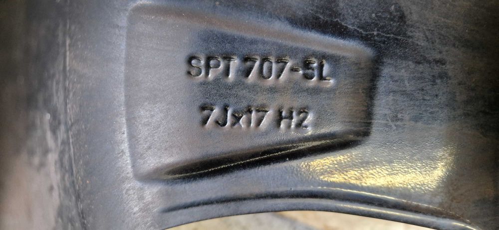 Koła zimowe felgi aluminiowe  Ford focus Volvo v40 17" 5x108