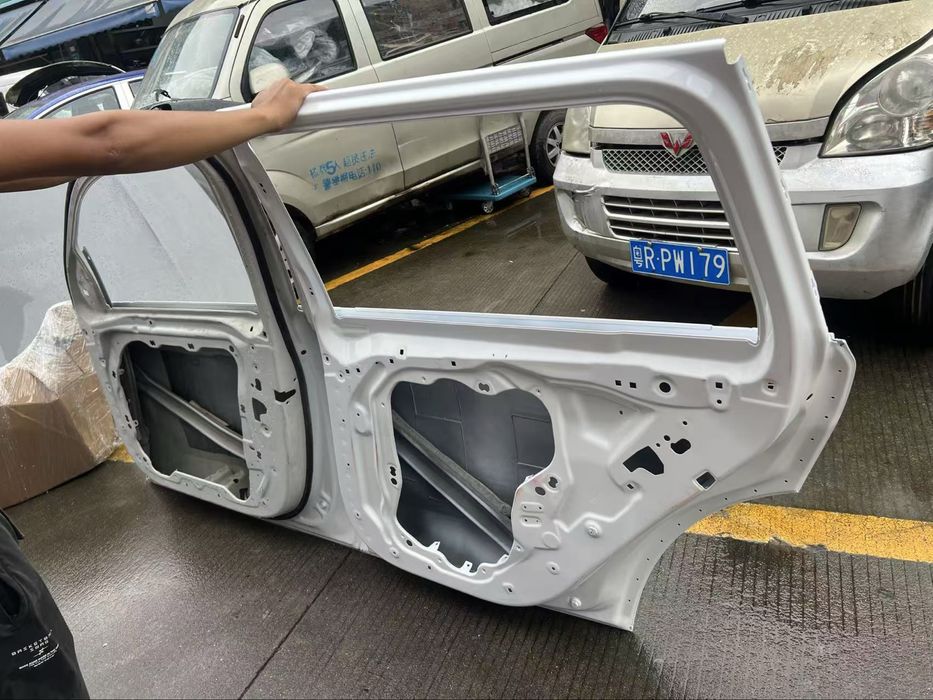 Двери передние задние bmw x7 g07