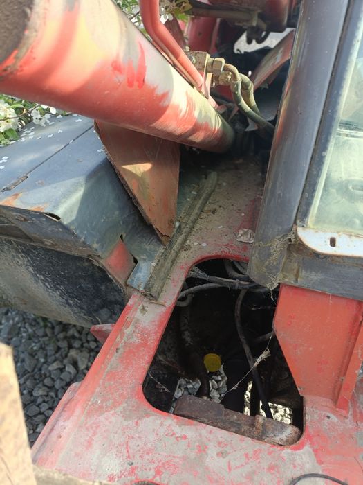 Manitou MT 523 wąska, niska ładowarka teleskopowa