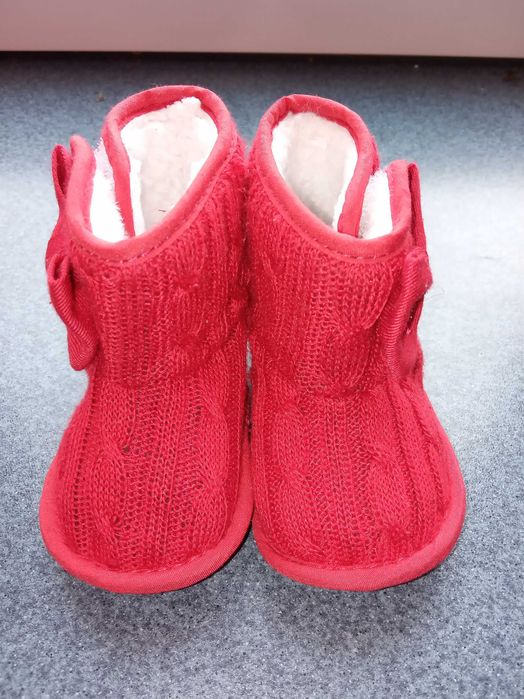 Kozaczki, buciki niechodki dla dziewczynki