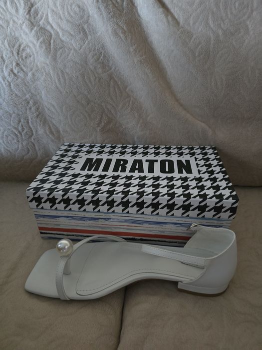 Сандалі 41р, 26,5 см нові