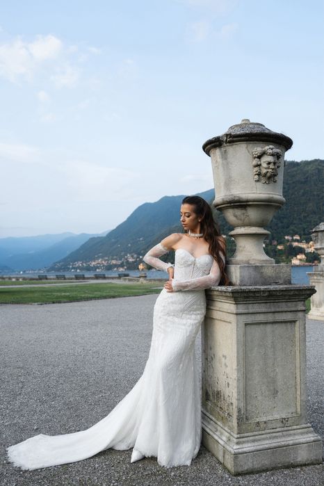 Продам весільну сукню