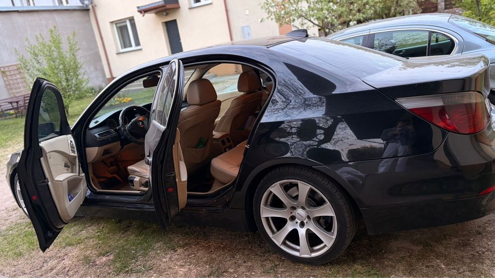 Bmw e60.