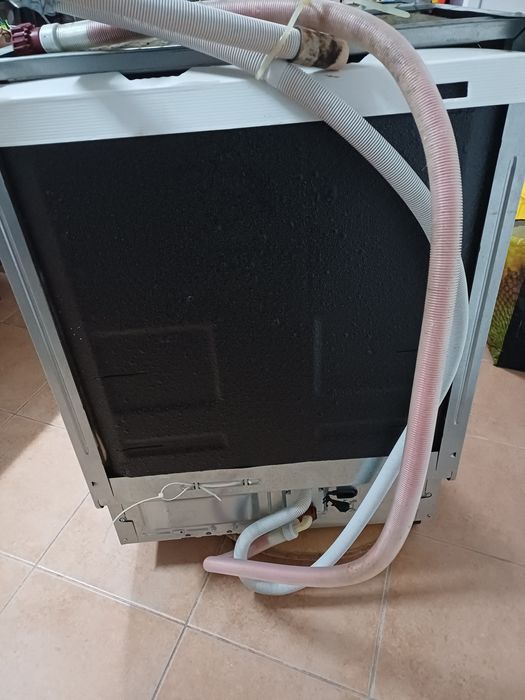 Máquina Lavar Loiça Whirlpool ADG 6558/  IX para peças