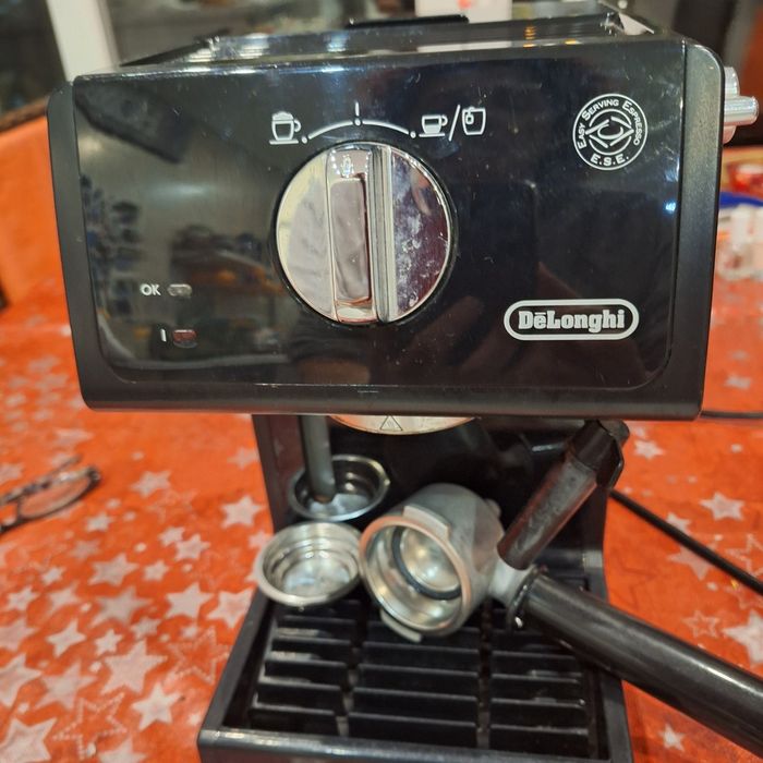 Delonghi Coffee Machine433491907592202241