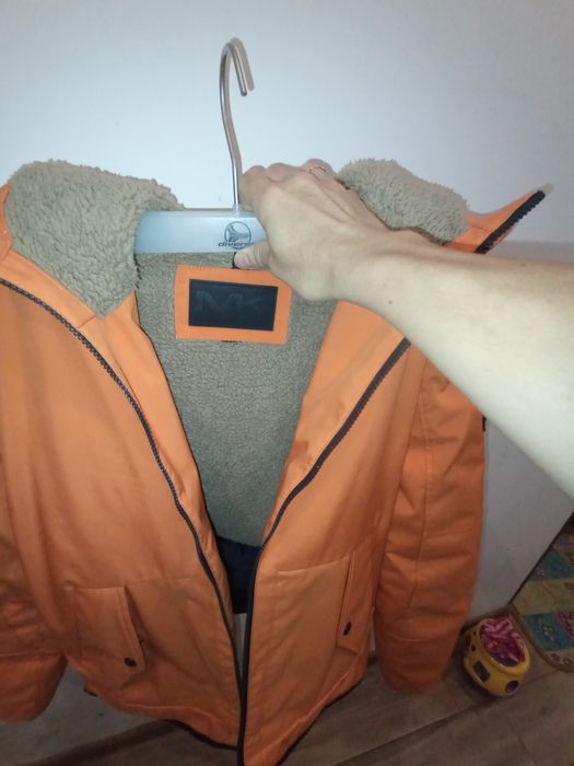 Kurtka zimowa młodzieżowa Michael Kors pomarańczowa