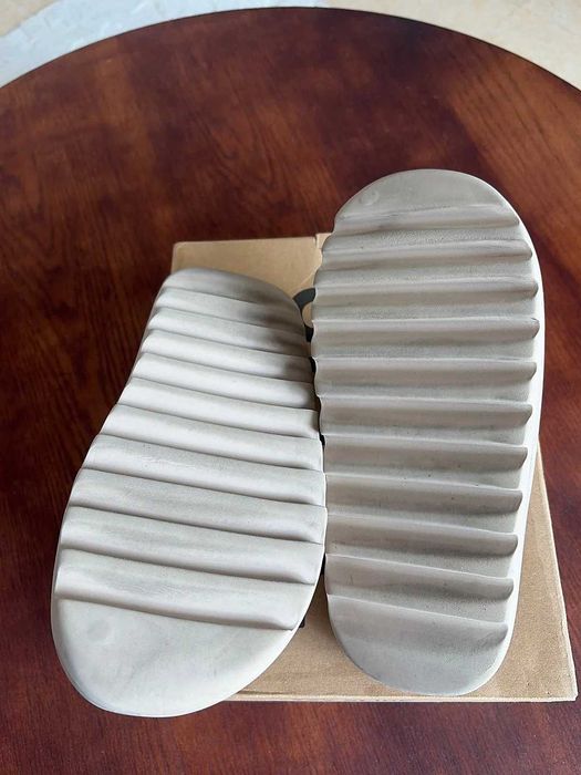 adidas Yeezy Slide R.46
