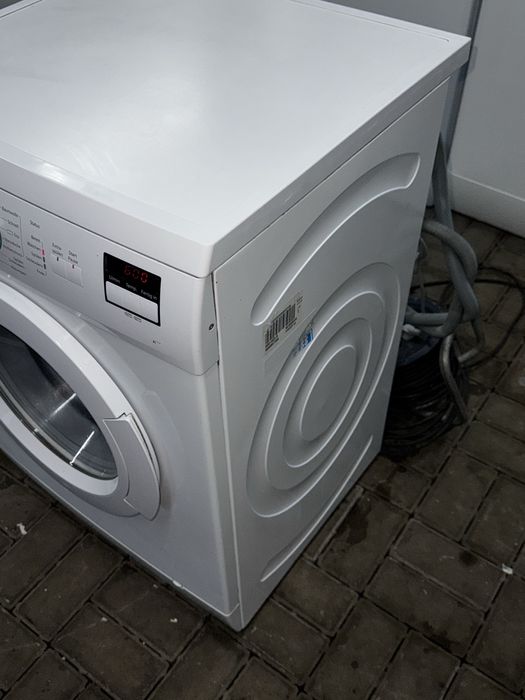 Pralka firmy Siemens model Wm14e220 A+++ 7kg 1400 obr