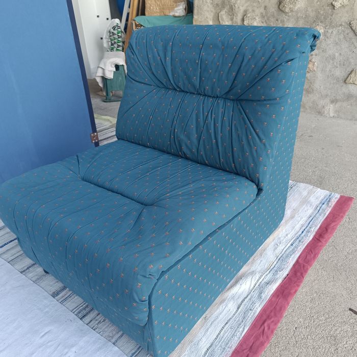 Sofá individual azul