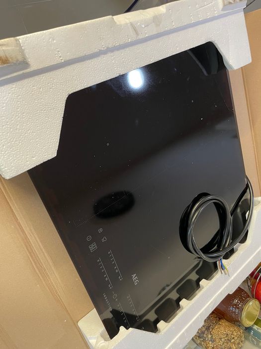 Placa de indução - AEG IKE64471FB