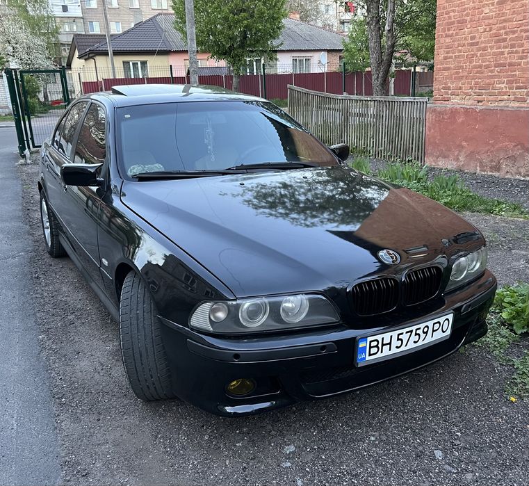 Бмв е39 3,5 бензин,автомат 2003 рік